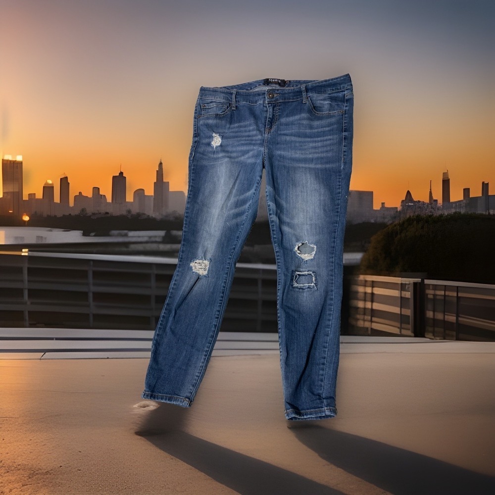 Torrid Jeans Womens Size 18R‎  Ultra High Rise Skinny Fit Medium Wash Denim